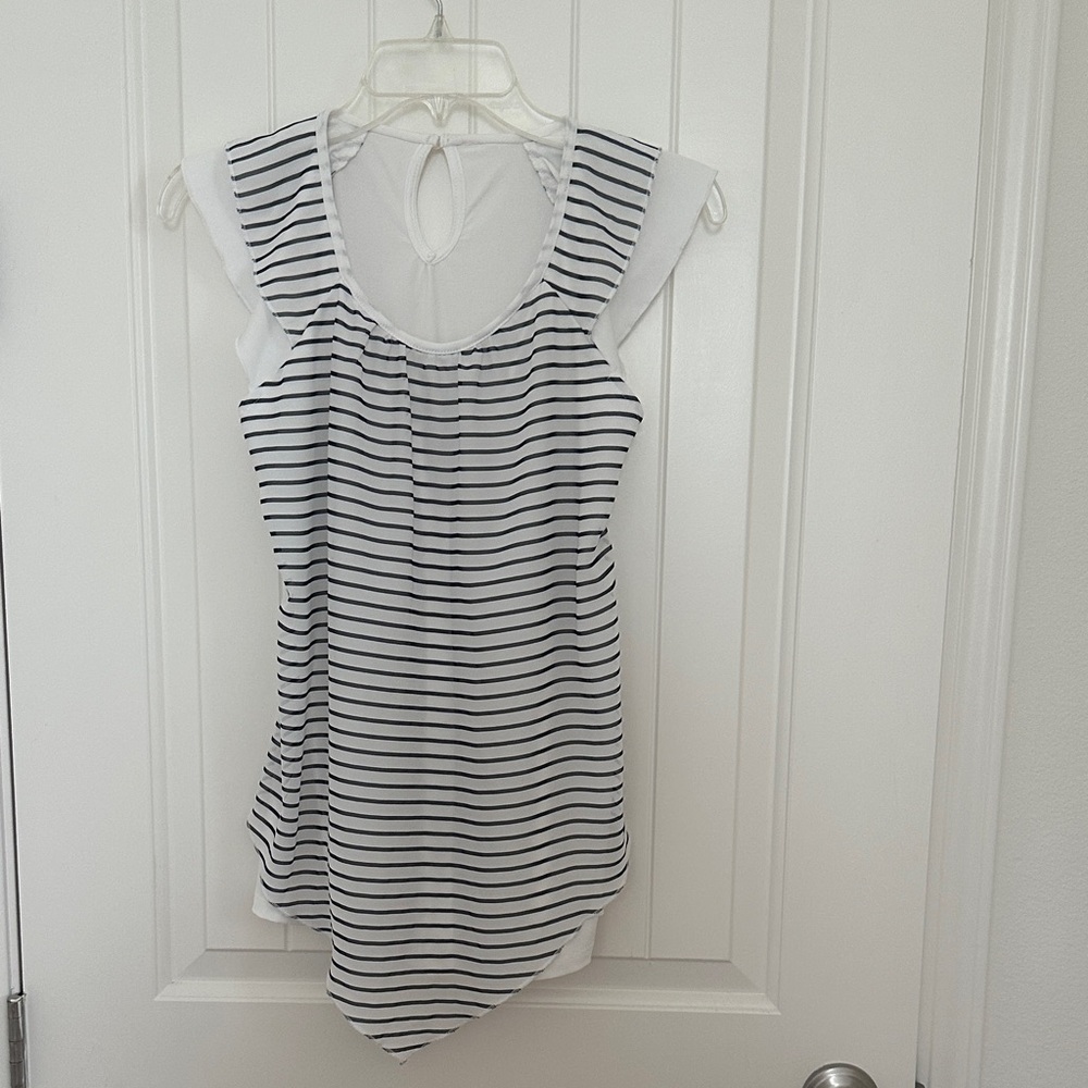 Pre- owned Striped Black and White Women's Top- S